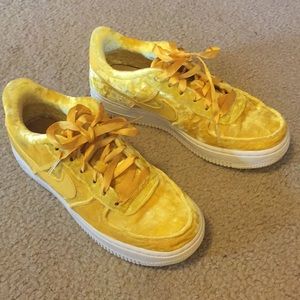 Kids Nike Air Force 1 crushed velvet worn once 4.5